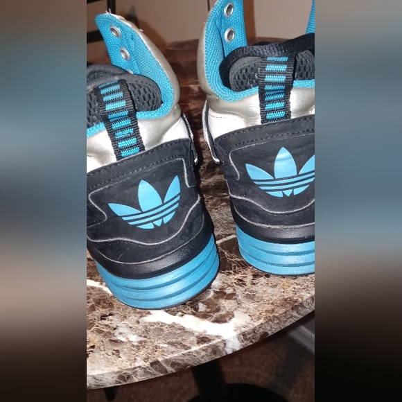 RH instinct - Picture 6 of 8